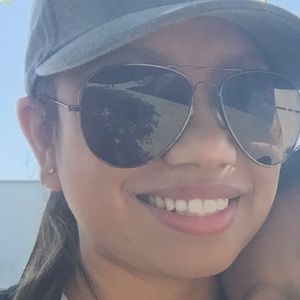 Meet your Posher, Christine